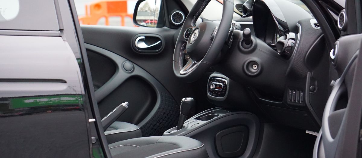 как убрать царапины с пластика авто